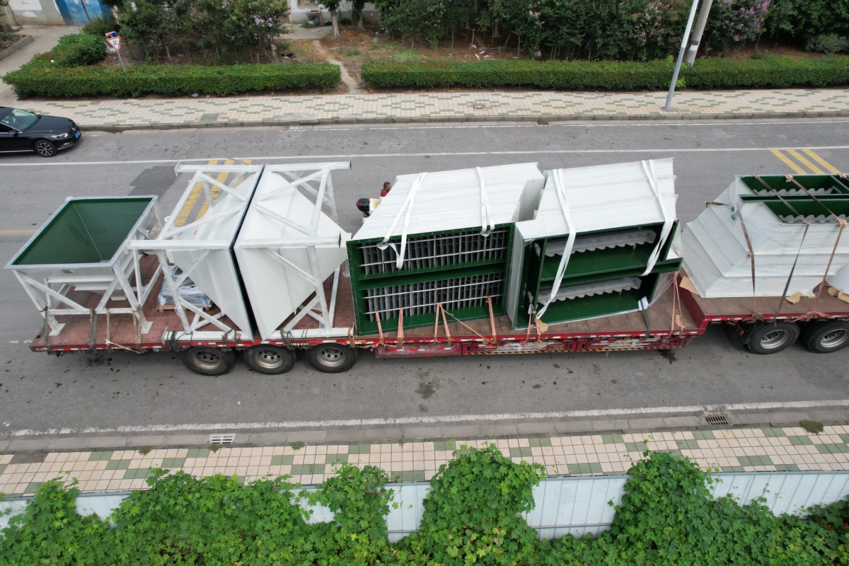 阿爾及利亞客戶非標(biāo)定制高效沉淀裝置